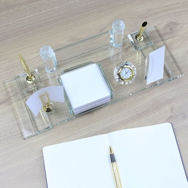 Kristal Cam Masa İsimliği